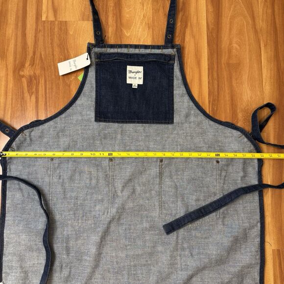 WRANGLER® X MADE IN® APRON New With Tag - Picture 14 of 15